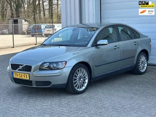 Volvo S40 2.4 Kinetic Automaat, Airco, Cruise, Lm Velgen, NAP !