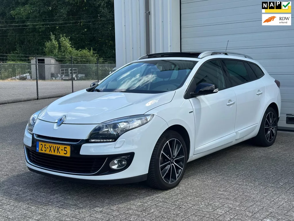Renault M&eacute;gane Estate 1.5 dCi Bose, Xenon, Panodak, Leder, St Verwarming !