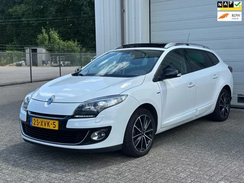 Renault M&eacute;gane Estate 1.5 dCi Bose, Xenon, Panodak, Leder, St Verwarming !